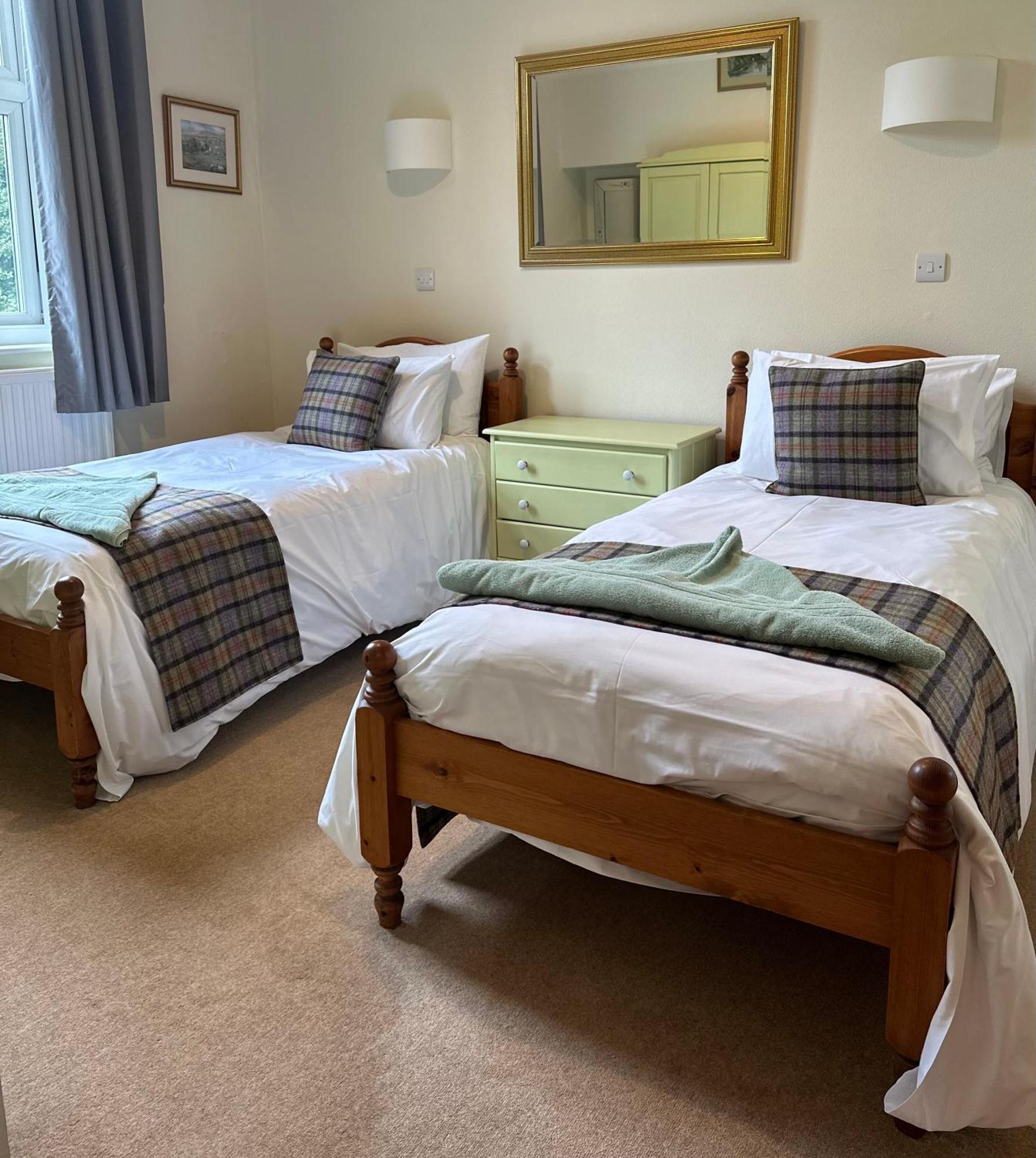 Station House Holiday Cottages, Exclusively For Grown Ups, Thornton Dale พิกเคอริง ภายนอก รูปภาพ
