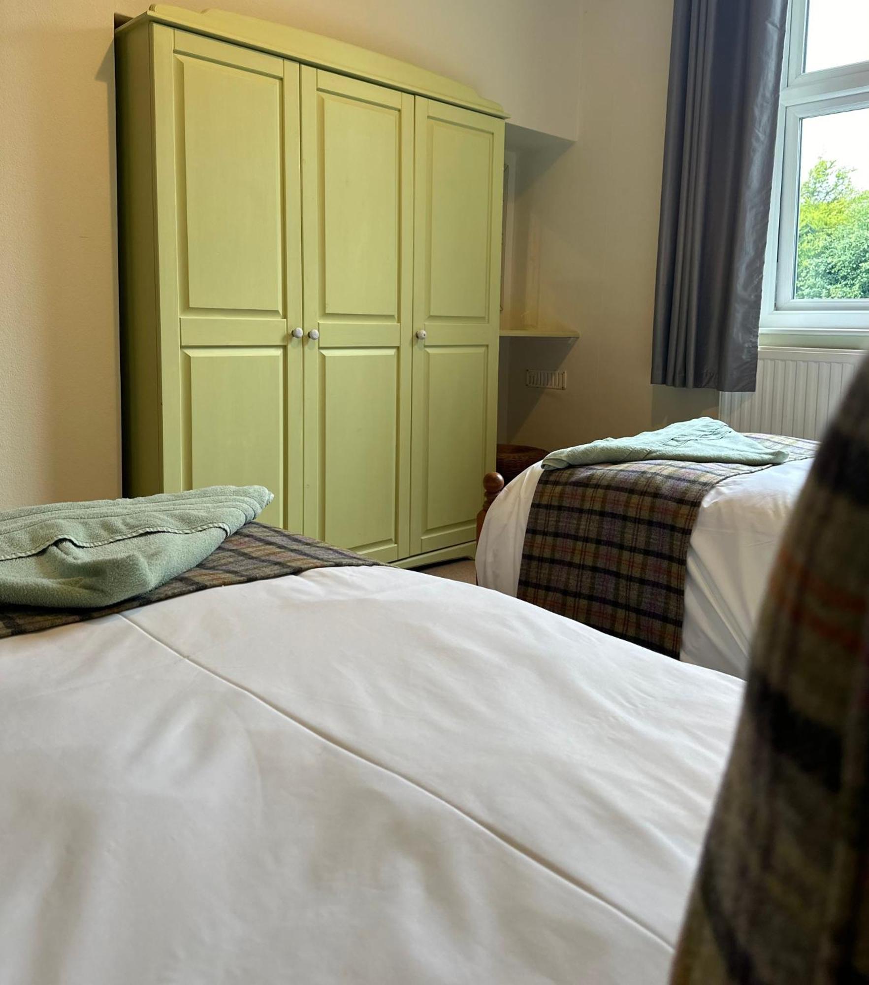 Station House Holiday Cottages, Exclusively For Grown Ups, Thornton Dale พิกเคอริง ภายนอก รูปภาพ