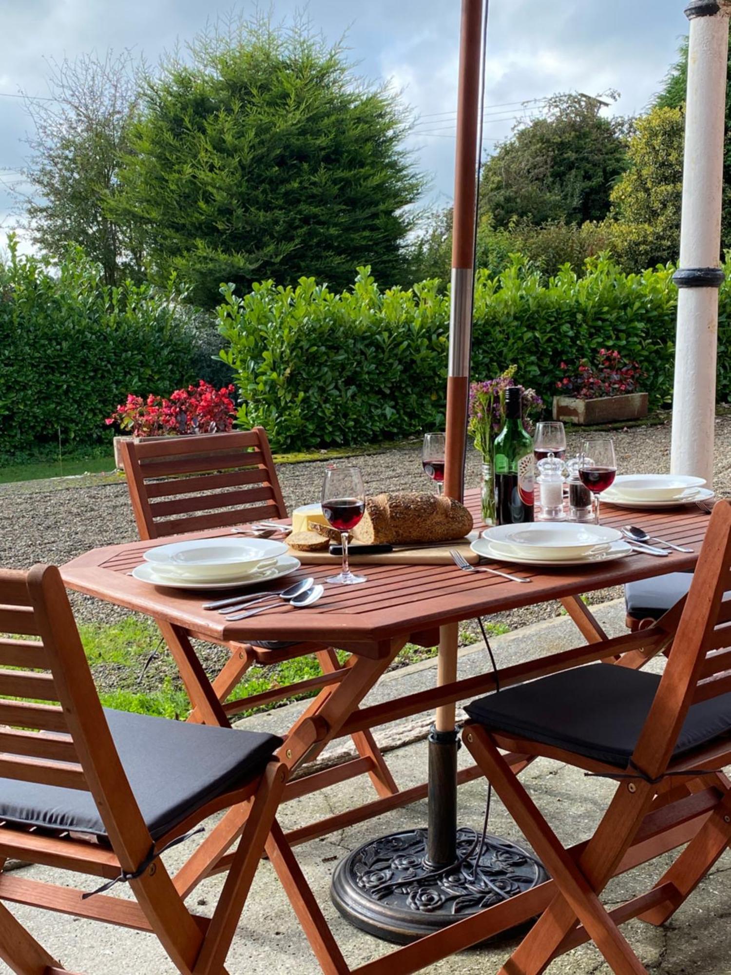 Station House Holiday Cottages, Exclusively For Grown Ups, Thornton Dale พิกเคอริง ภายนอก รูปภาพ